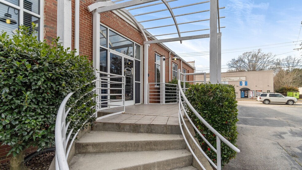 More Photos Of 514 Dabney Rd, Henderson Office For Lease