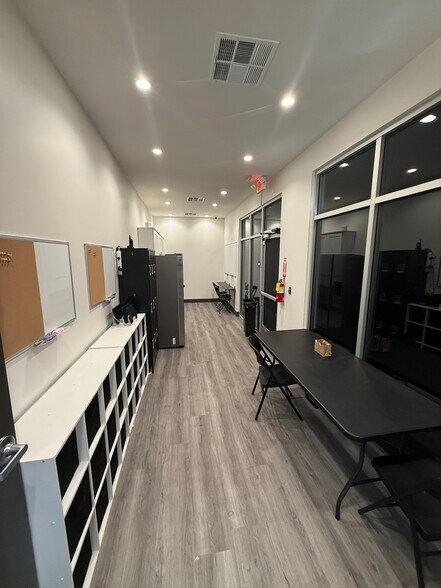 More Photos Of 2301 Newport Blvd, Costa Mesa Medical For Lease