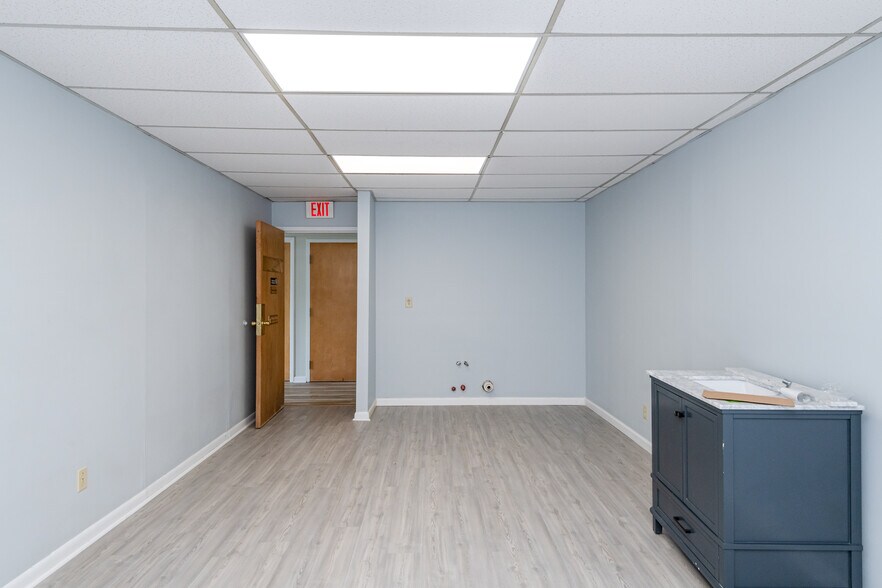 More Photos Of 6750 Brandt Pike, Huber Heights Medical For Sale