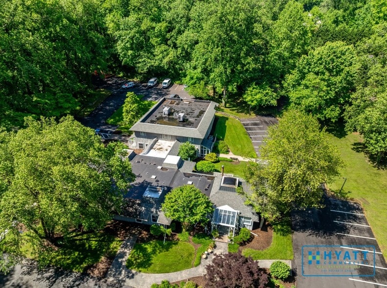 More Photos Of 1300 Ritchie Hwy, Arnold Office For Sale