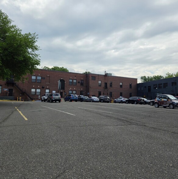 More Photos Of 14-22 River Rd, Bogota Industrial For Sale