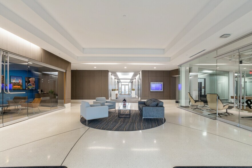More Photos Of 501 Pennsylvania Pky, Indianapolis Office For Lease