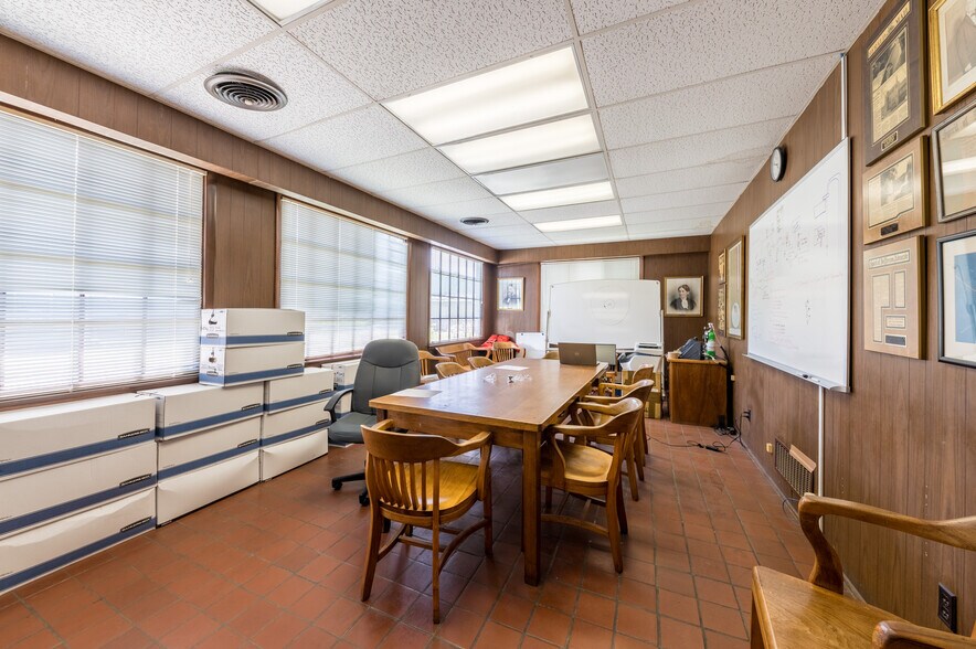 More Photos Of 164 Eyster Rd, Halltown Manufacturing For Sale
