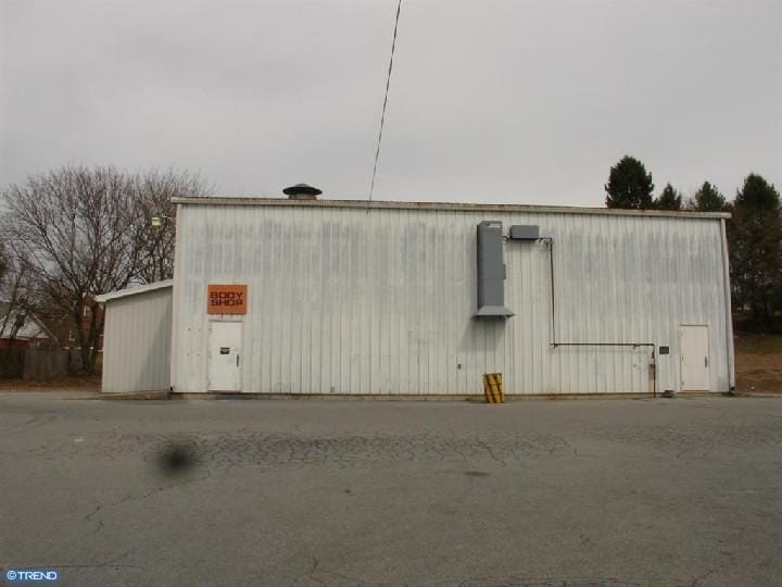 More Photos Of 41 N Centre Ave, Leesport Auto Dealership For Sale
