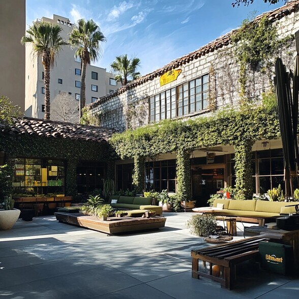 More Photos Of 1655 N La Brea Ave, Los Angeles Storefront Retail Office For Lease