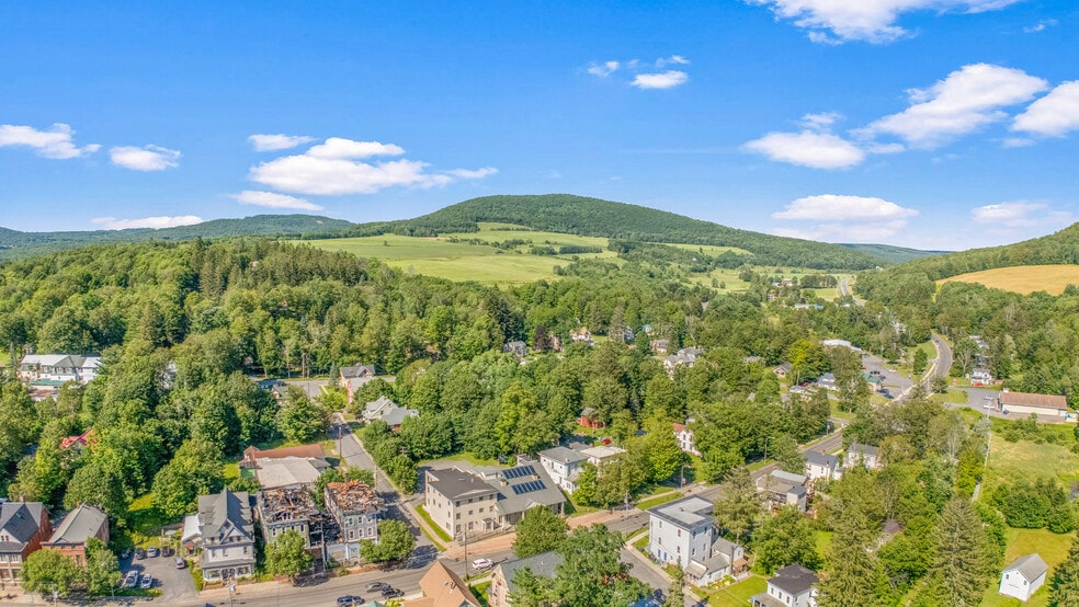 More Photos Of 56 Main St, Stamford Hotel For Sale