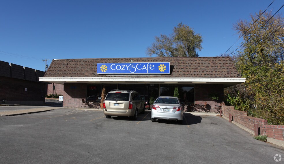More Photos Of 6740 W 75th St, Overland Park General Retail For Sale