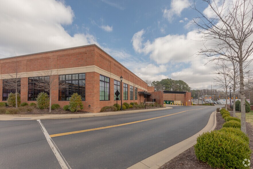 More Photos Of 4901 Bakers Mill Ln, Richmond Office For Lease