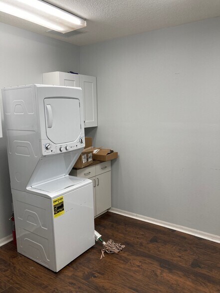 More Photos Of 3216 Cove Bend Dr, Lutz Medical For Lease