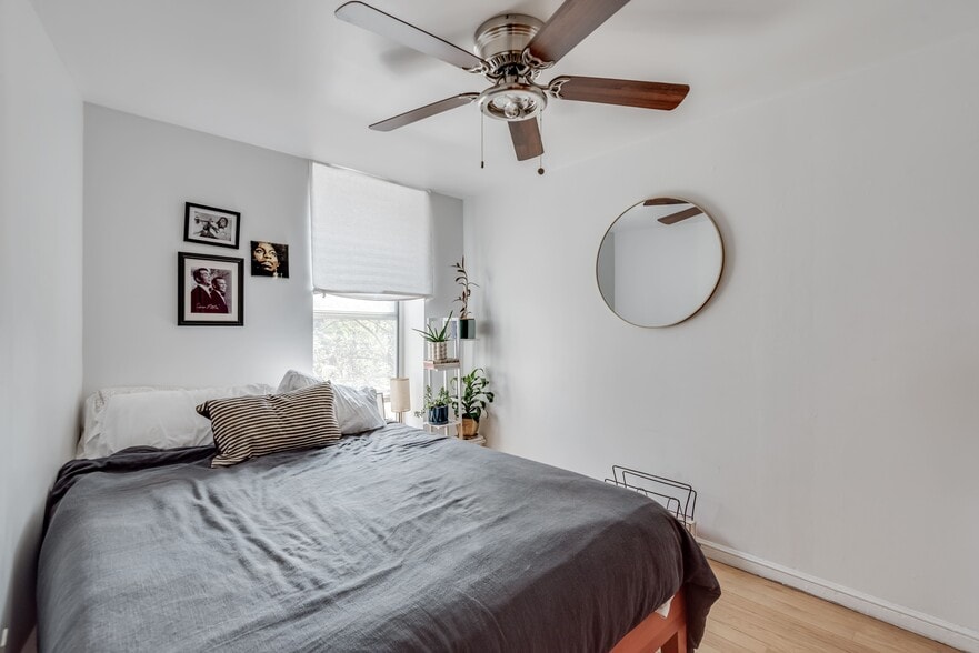 More Photos Of 489 Myrtle Ave, Brooklyn Storefront Retail Residential For Sale