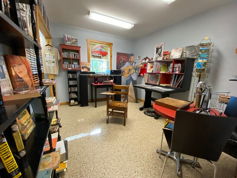 More Photos Of W2003 State Road 21, Berlin Daycare Center For Sale