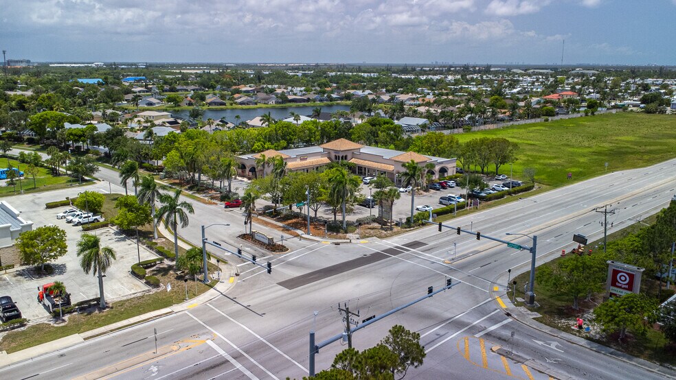 More Photos Of 15751 San Carlos Blvd, Fort Myers Storefront Retail Office For Lease