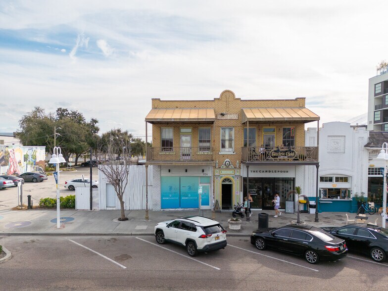 More Photos Of 1122 Central Ave, Saint Petersburg General Retail For Lease