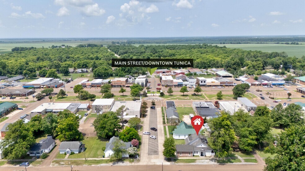 More Photos Of 987 Harris St, Tunica Office For Sale