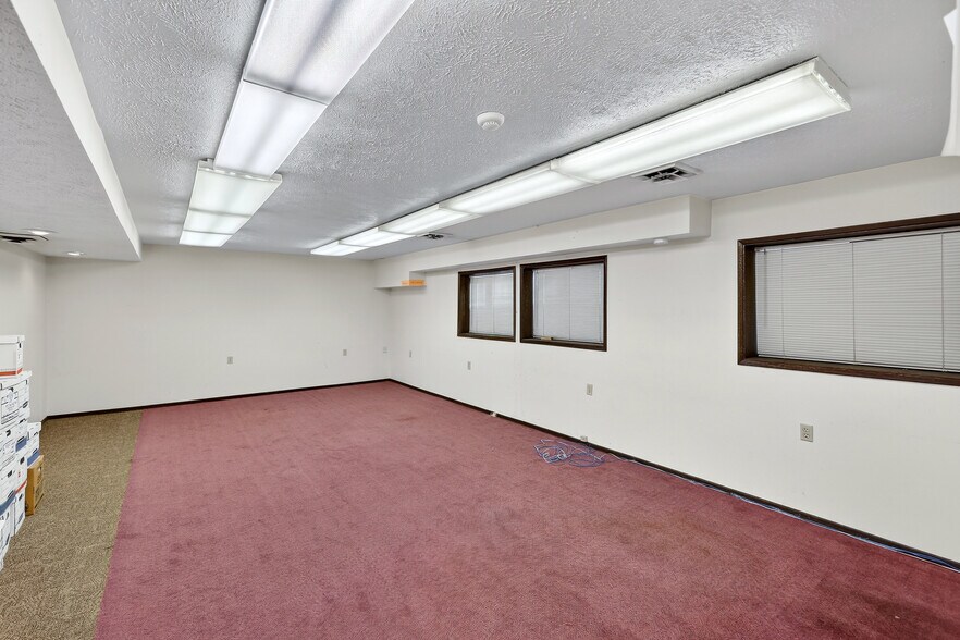 More Photos Of 524 N Mullan Rd, Spokane Loft Creative Space For Sale