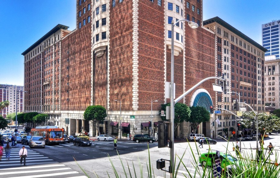 Primary Photo Of 520 S Grand Ave, Los Angeles Office For Lease