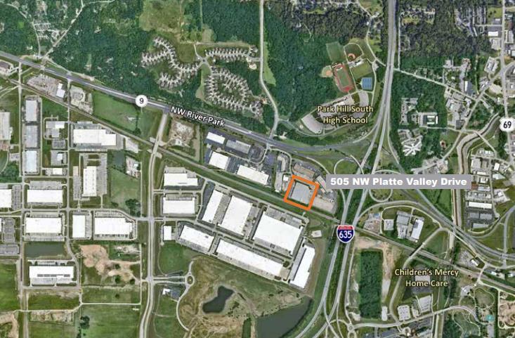 More Photos Of 501-535 NW Parkway, Riverside Warehouse For Lease