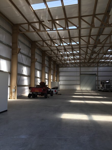 More Photos Of 2525 Old Highway 395, Rainbow Warehouse For Lease