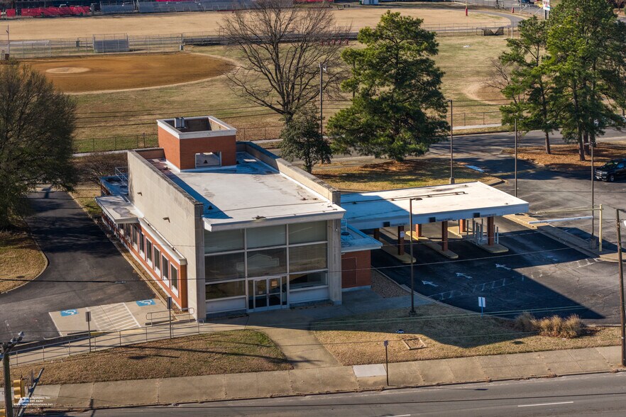 More Photos Of 4101 W Broad St, Richmond Bank For Sale