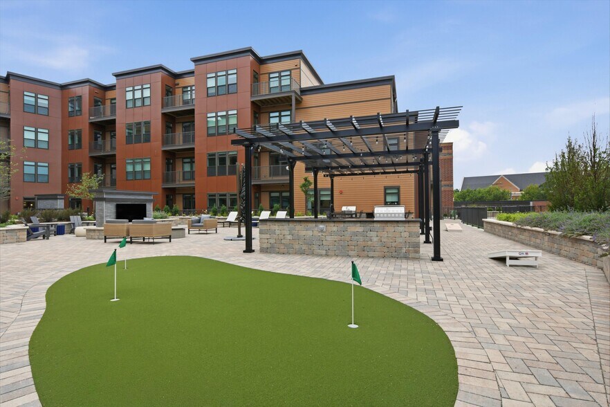 More Photos Of 1850 Glenview Rd, Glenview Apartments For Lease