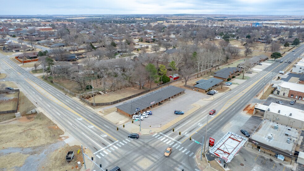 More Photos Of 1108 N Washington St, Weatherford Medical For Sale