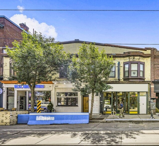 Primary Photo Of 727 Queen St E, Toronto Storefront Retail Residential For Lease