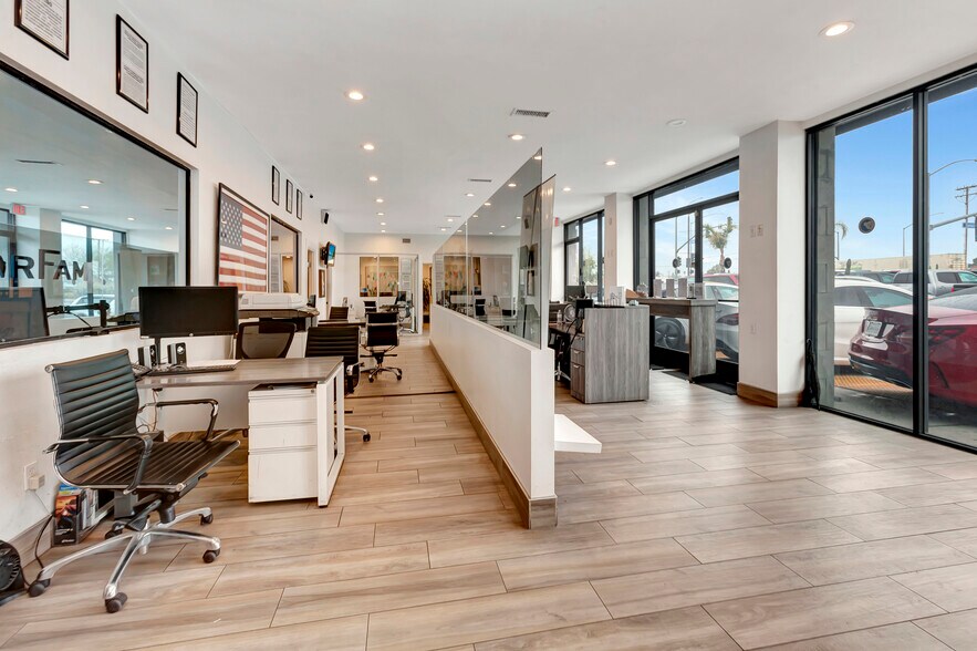 More Photos Of 1731 S Cactus Ave, Rialto Auto Dealership For Sale