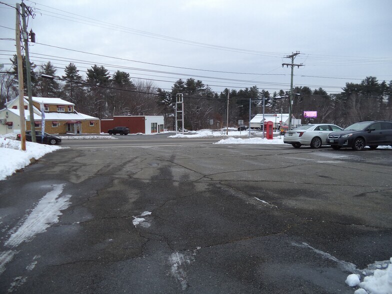 More Photos Of 92 Londonderry Tpke, Manchester Auto Dealership For Sale