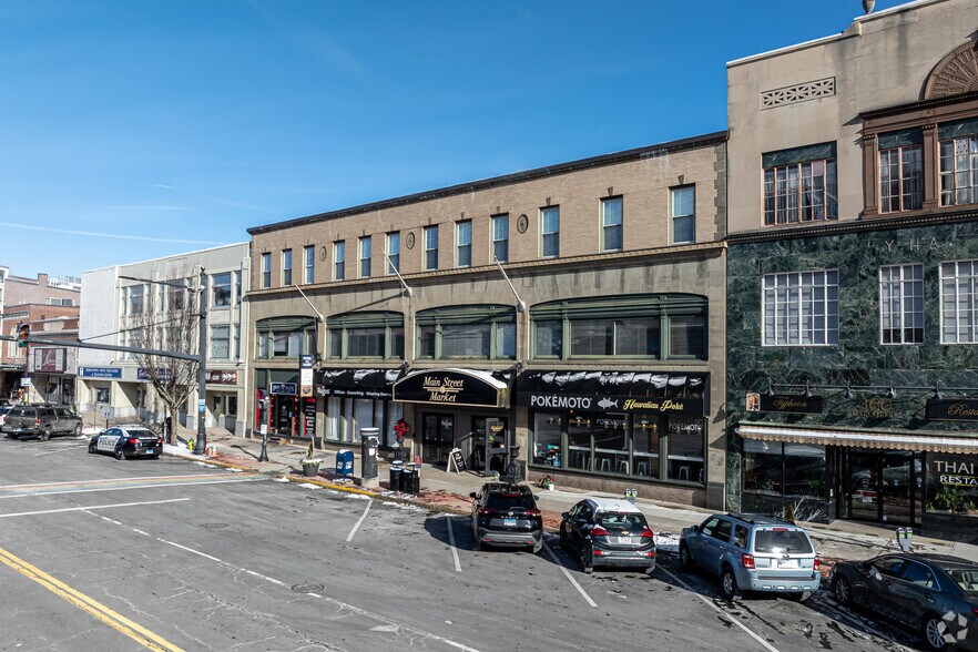 More Photos Of 366-386 Main St, Middletown Office For Lease