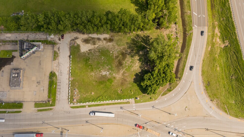 More Photos Of 6900 E Front St, Kansas City Land For Sale