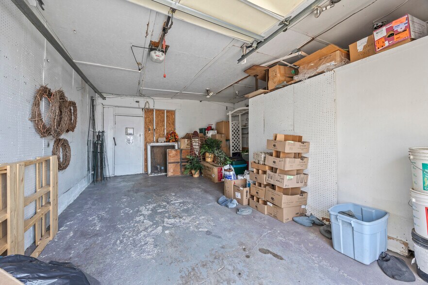 More Photos Of 225 S Sandusky Ave, Bucyrus Storefront Retail Residential For Sale