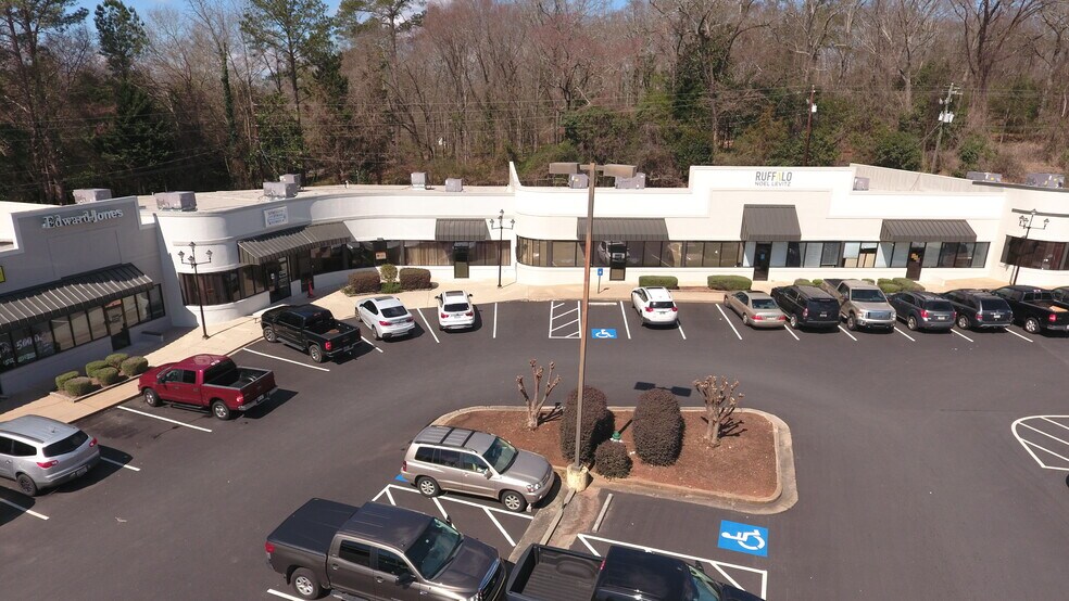 More Photos Of 2440 W Broad St, Athens Freestanding For Lease