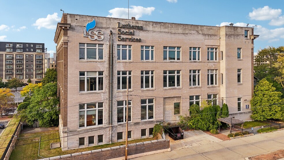 More Photos Of 647 W Virginia St, Milwaukee Office Residential For Lease