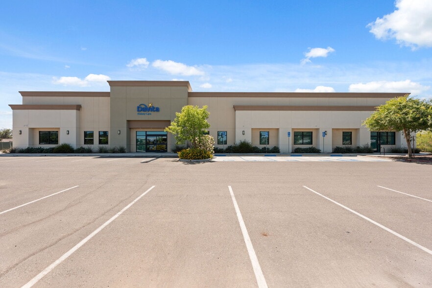 More Photos Of 4679 W Spruce Ave, Fresno Medical For Sale
