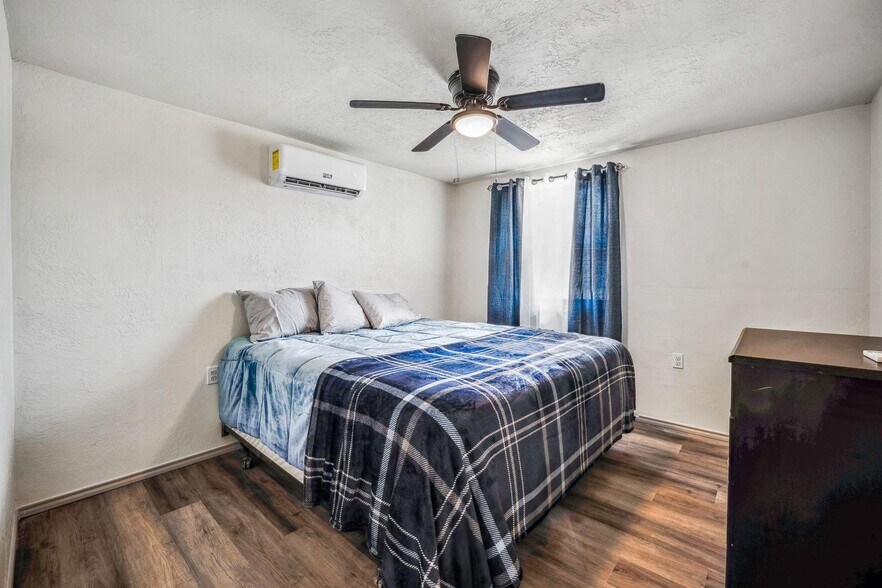 More Photos Of 825 Monarch Trail, Stephenville Specialty For Sale