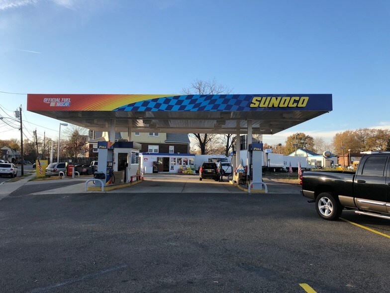 More Photos Of 95 US-46, Little Ferry Service Station For Sale