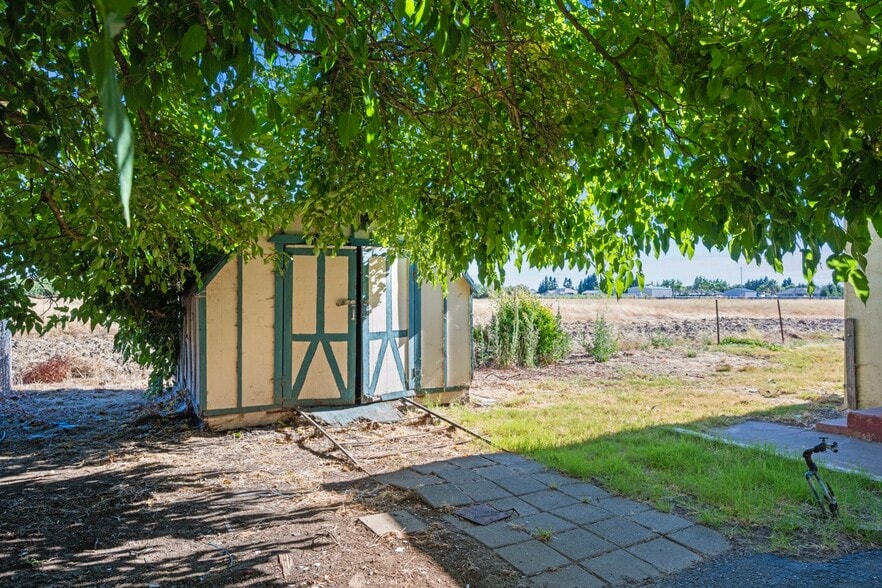 More Photos Of 10138 Spring St, Galt Land For Sale