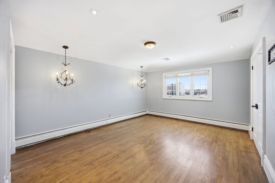 More Photos Of 158-10 95th St, Howard Beach Multifamily For Sale