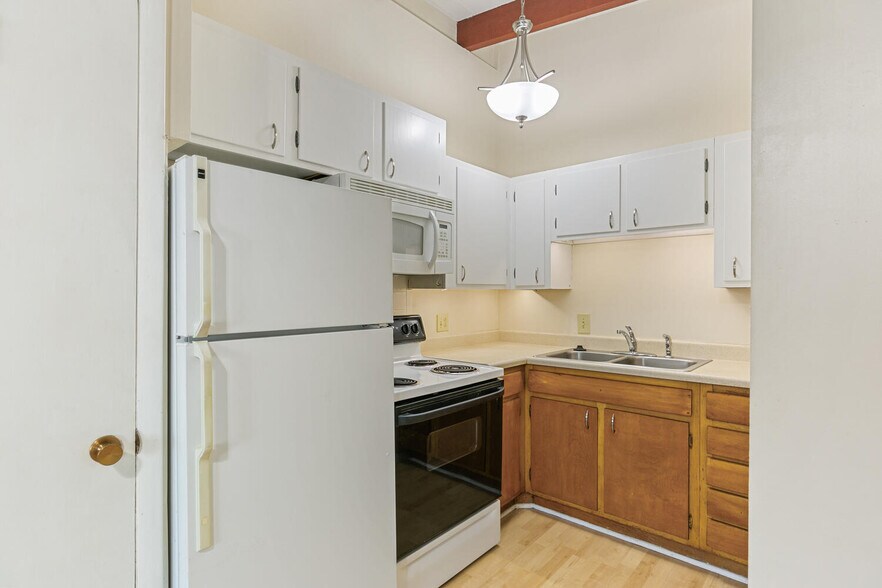 More Photos Of 101 Laurel St, Broomfield Apartments For Sale