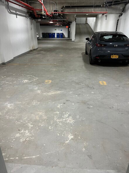 More Photos Of 82 Suydam St, Brooklyn General Retail For Lease