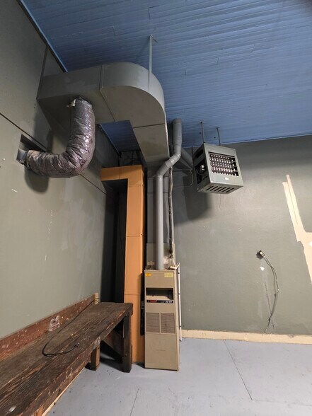 More Photos Of , Ellsworth General Retail For Sale
