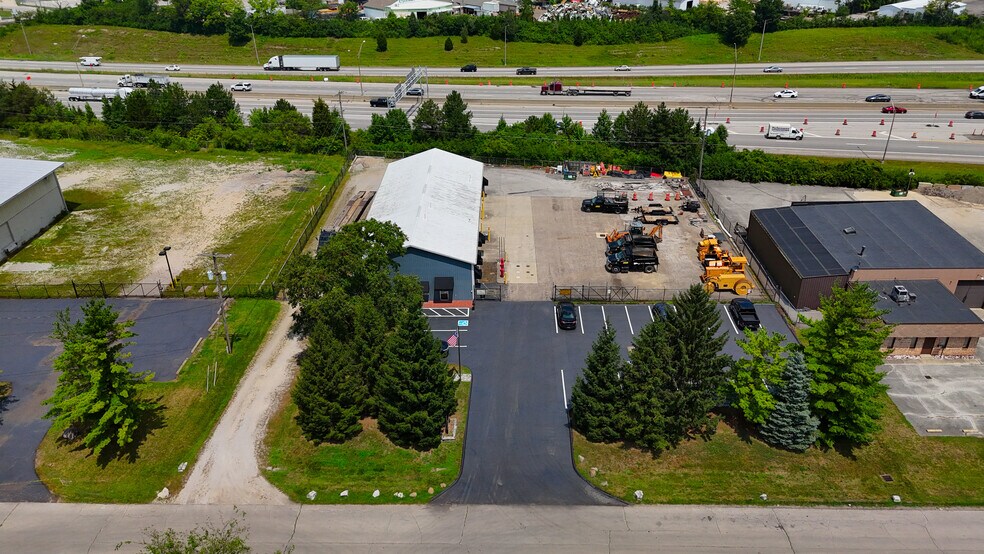 More Photos Of 2350 Scioto Harper Rd, Columbus Warehouse For Sale