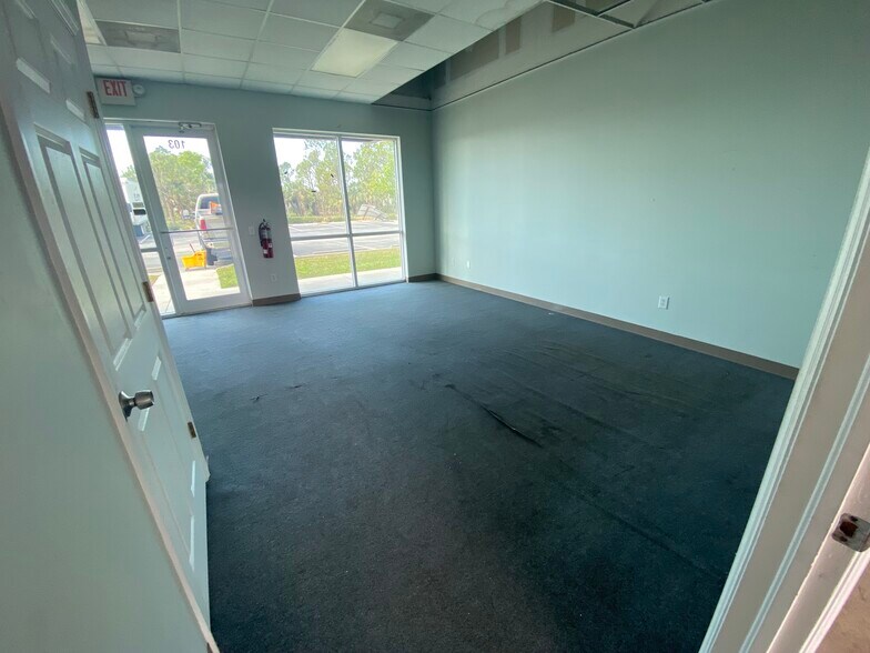 More Photos Of 6640 Taylor Rd, Punta Gorda Light Distribution For Lease