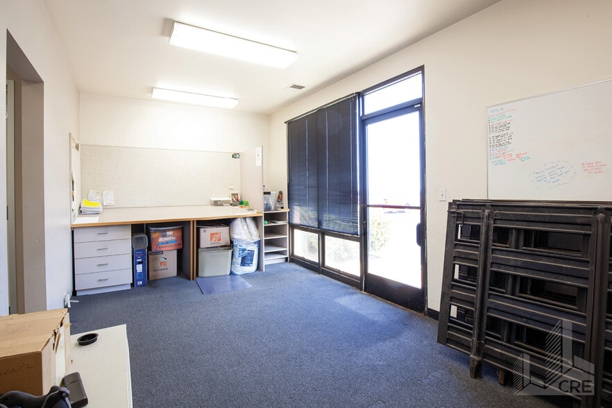 More Photos Of 100 N Hill Dr, Brisbane Light Manufacturing For Lease