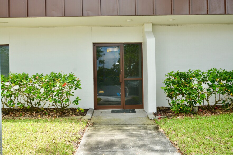 More Photos Of 2400 Harbor Blvd, Port Charlotte Medical For Sale