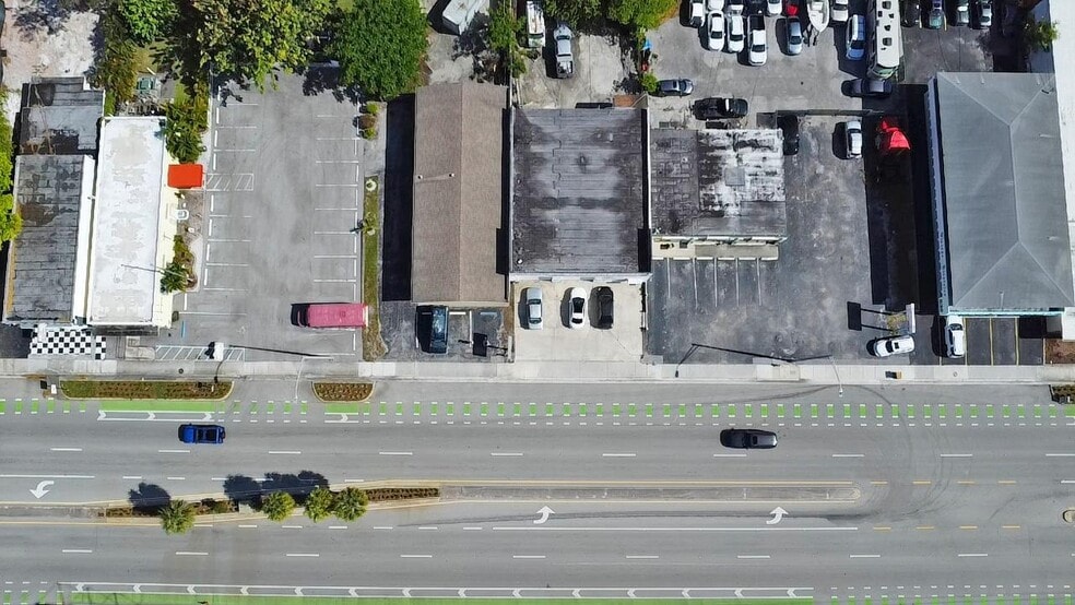 More Photos Of 200 W Prospect Rd, Oakland Park Freestanding For Sale