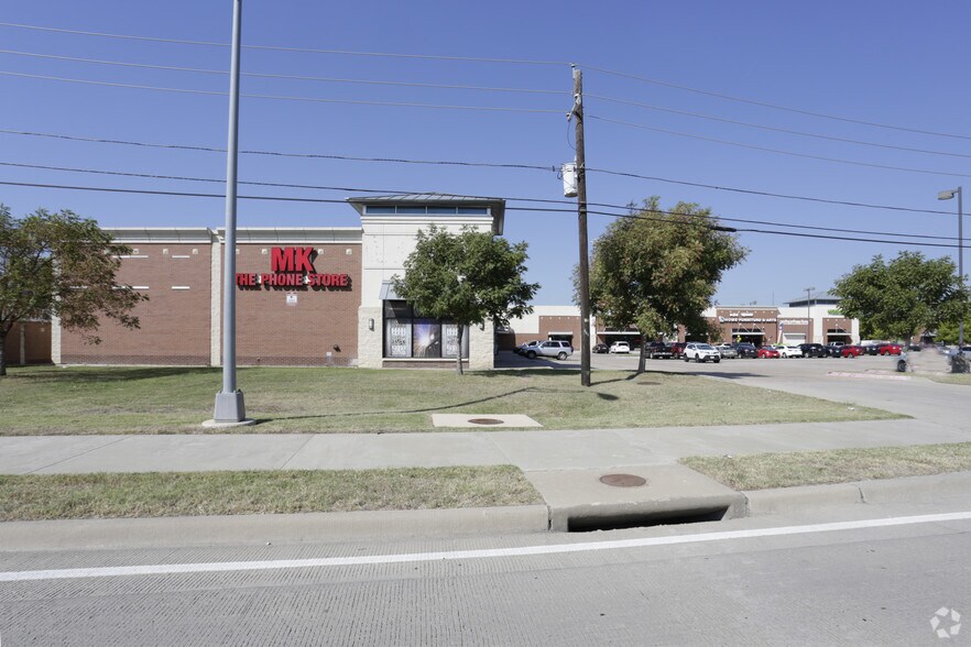 More Photos Of 11637 Harry Hines Blvd, Dallas General Retail For Sale