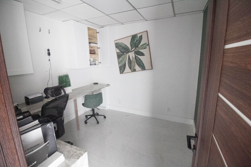 More Photos Of 1950 N Federal Hwy, Pompano Beach Unknown For Lease