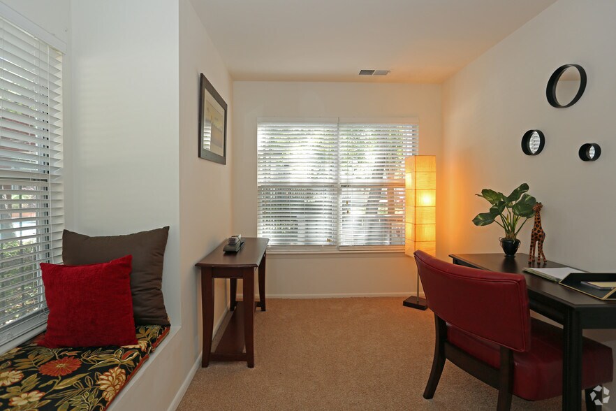 More Photos Of 3001 Reflections Way, Virginia Beach Apartments For Sale