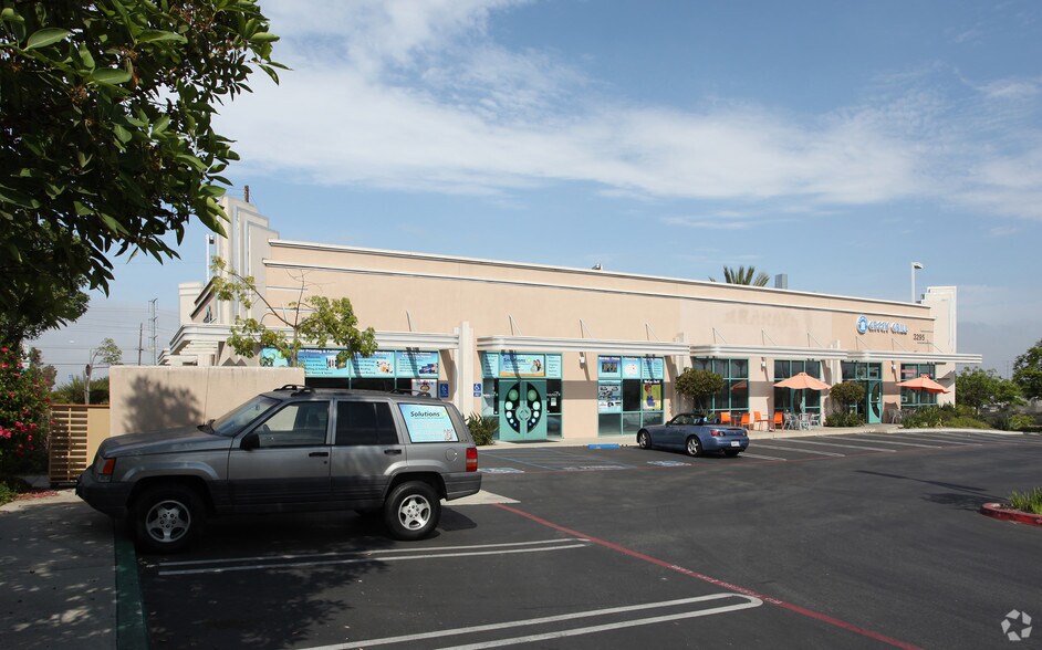 More Photos Of 3295 Business Park Dr, Vista Freestanding For Lease